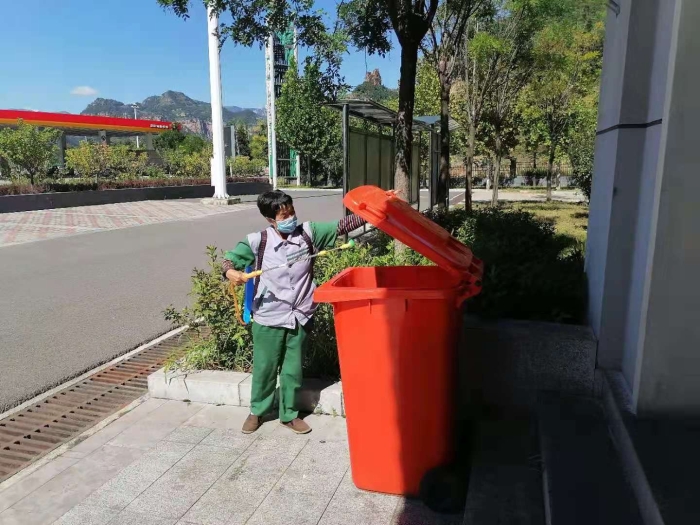 垃圾桶消毒