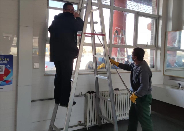 擦拭窗户