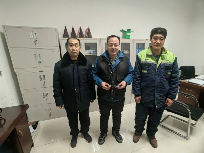 取走眼镜图片