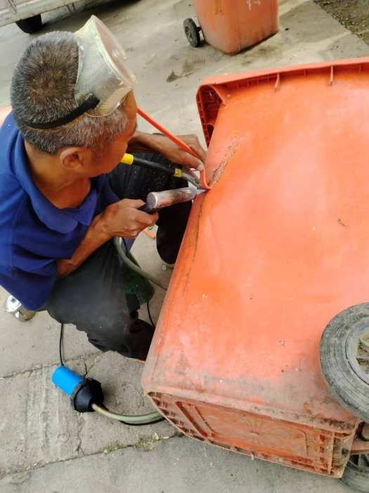 1275ea6bec907cd29e7ef65ea28449c