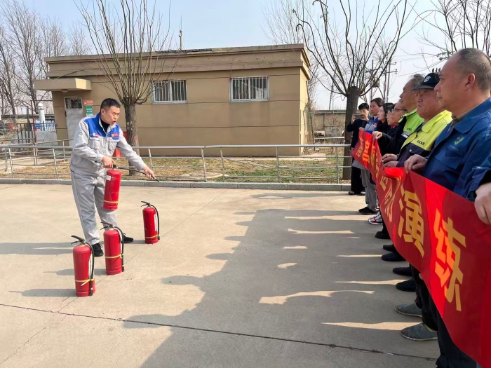 d0627f7c898640a26ce0656270f61e57