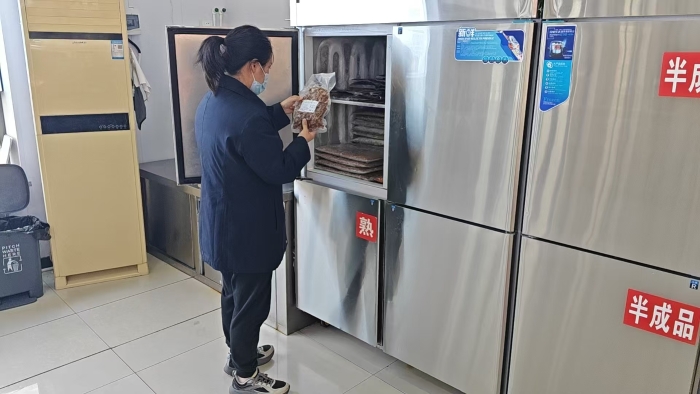 17c45a44e62ac0b66e4792291263baa4